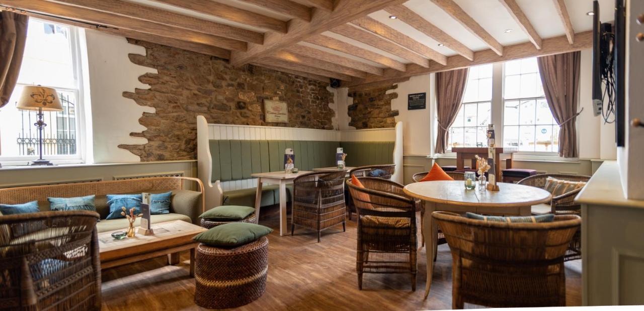 The Oak House Hotel Axbridge Eksteriør billede The interior of the restaurant