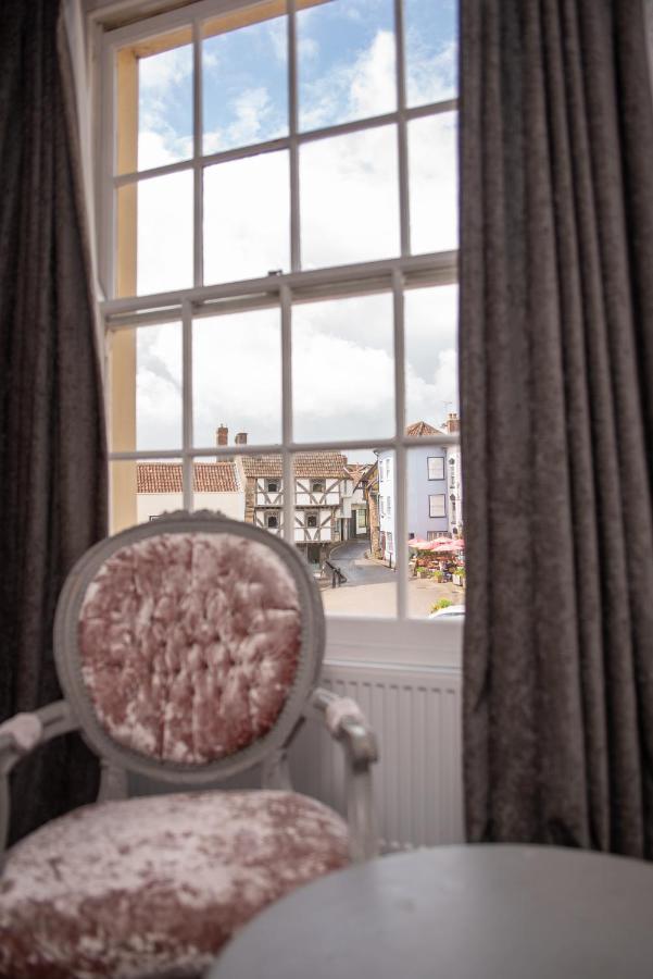 The Oak House Hotel Axbridge Eksteriør billede The view from the window of the room where the body of the murdered woman was found