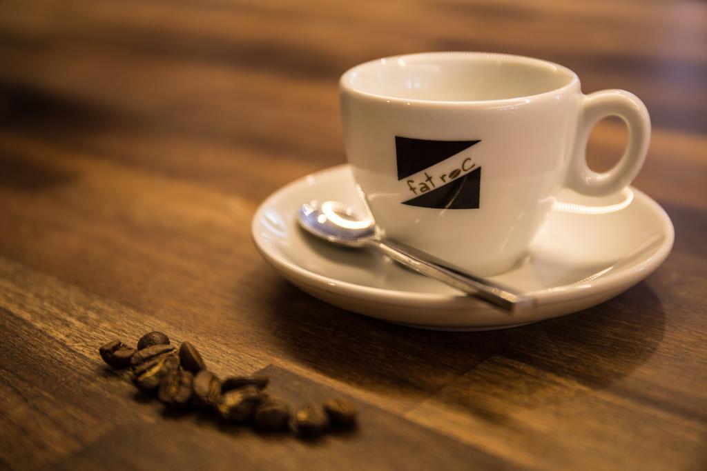 The Oak House Hotel Axbridge Eksteriør billede A cup of coffee